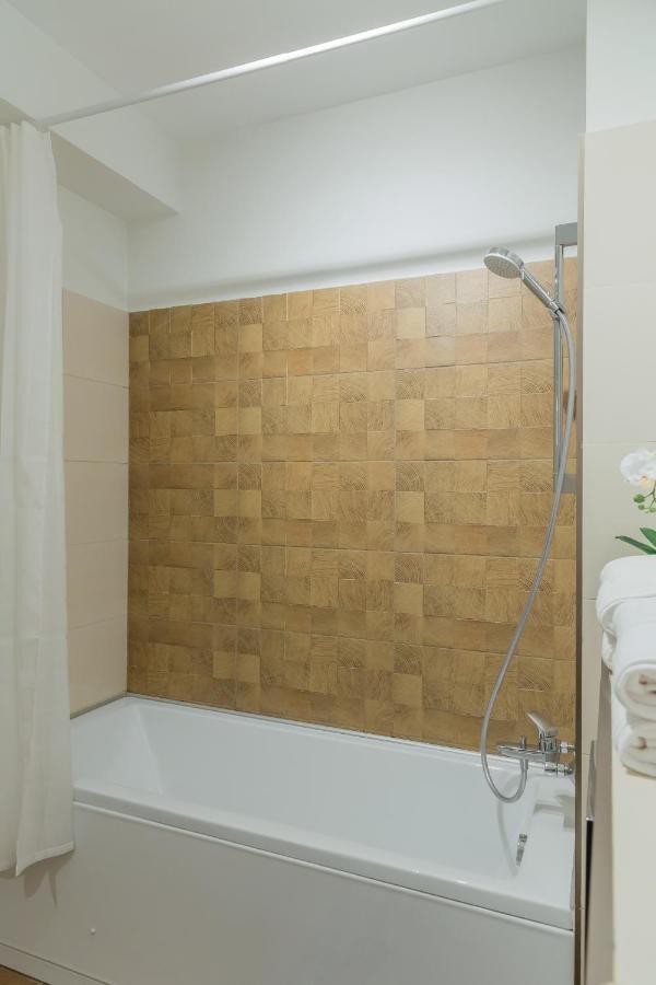 Atlas Unirii: Upscale Flats In The Heart Of Bucharest! 外观 照片